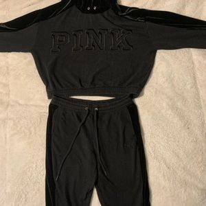 PINK velvet set 🖤